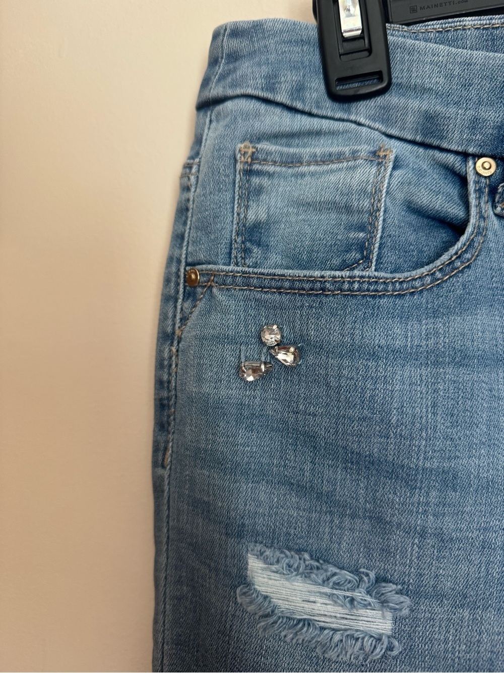 Chico’s So Slimming Girlfriend Slim Leg Ankle Jeans 12 2R Patchwork Embellished - Picture 9 of 9